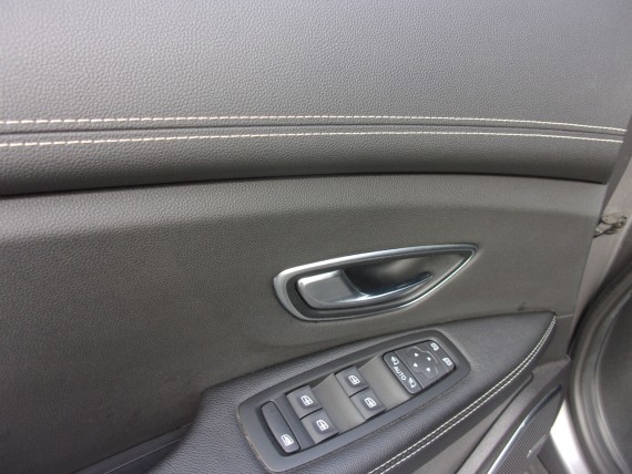 RENAULT SCENIC IV Renault scenic-011.jpg